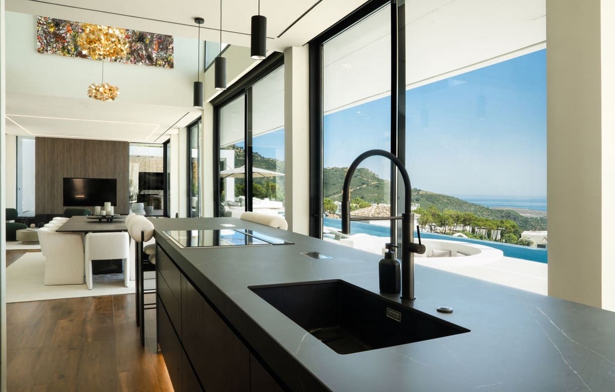 5 soverom Villa til salgs i Benahavis med svømmebasseng garasje - € 7 995 000 (Ref: 9388549)