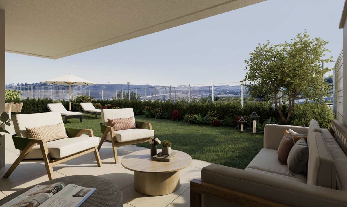 2 bedroom Apartment for sale in Estepona with pool garage - € 452,000 (Ref: 9397019)