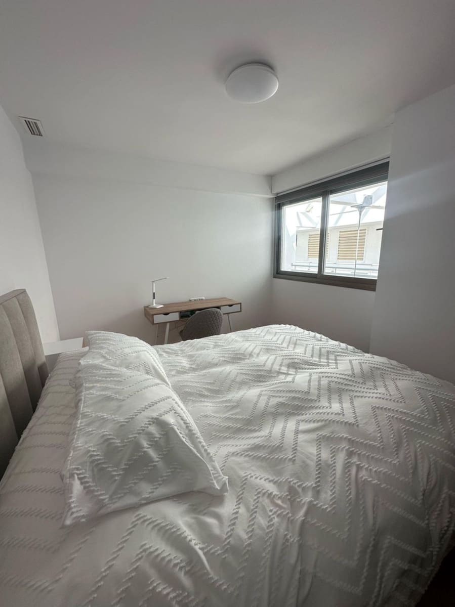 2 soveværelse Penthouse til leje i La Cala Golf med swimmingpool garage - € 1.990 (Ref: 9399999)