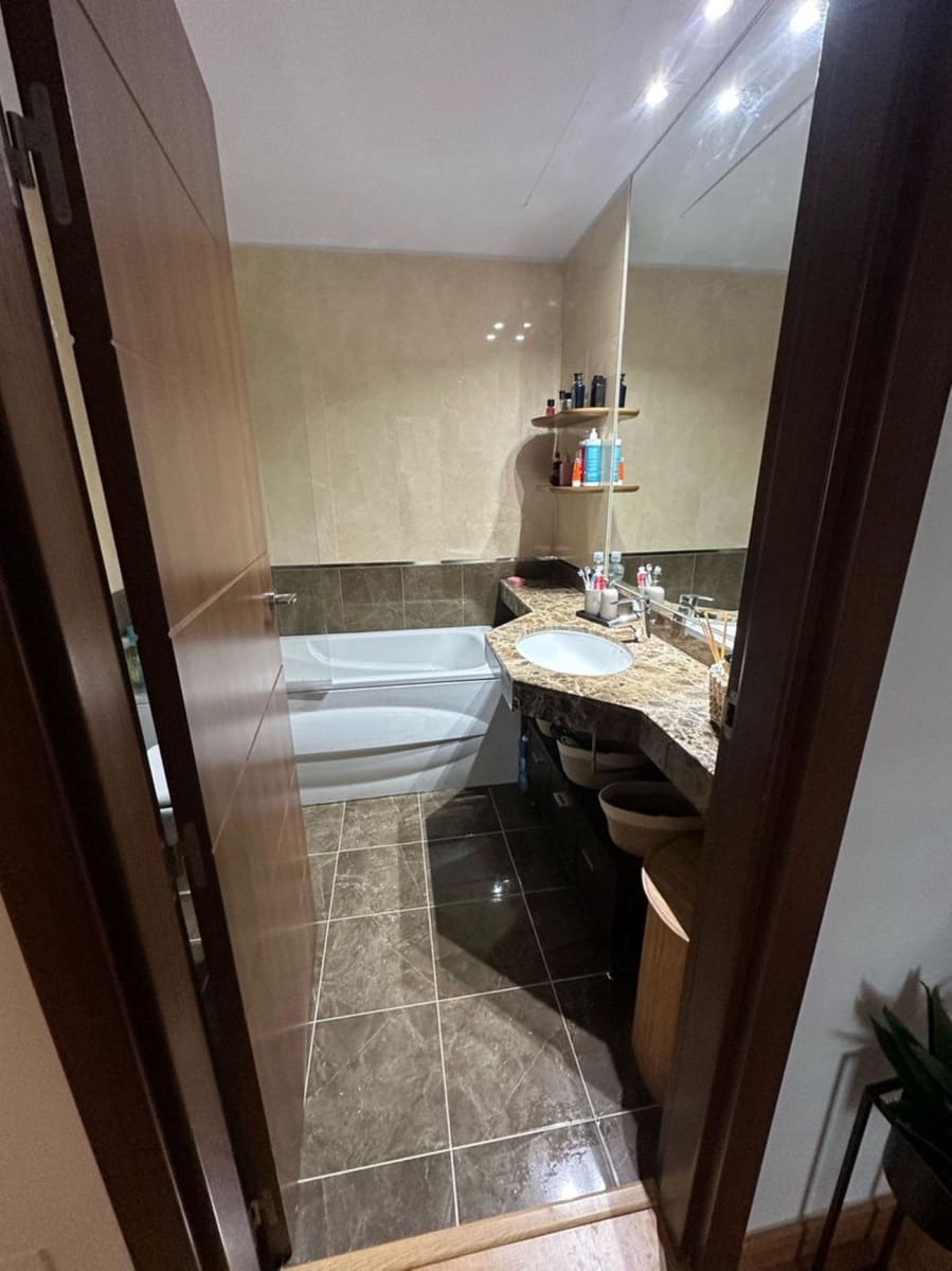 2 soveværelse Penthouse til leje i La Cala Golf med swimmingpool garage - € 1.990 (Ref: 9399999)