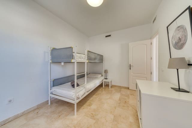 2 sypialnia Apartament na sprzedaż w La Duquesa / Puerto de la Duquesa, Manilva z basenem garażem - 210 000 € (Ref: 9402681)