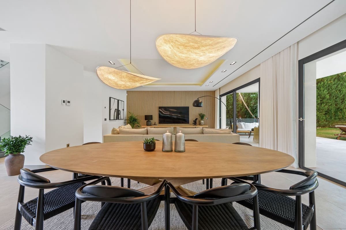 Chalet de 5 habitaciones en Marbella en venta con piscina garaje - 4.895.000 € (Ref: 9404731)
