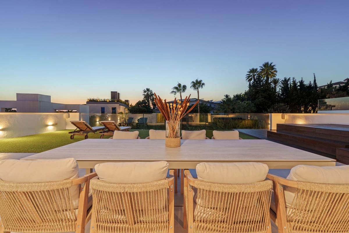 Chalet de 5 habitaciones en Marbella en venta con piscina garaje - 4.895.000 € (Ref: 9404731)