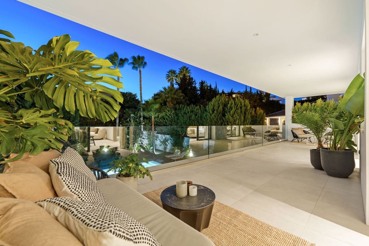 Chalet de 5 habitaciones en Marbella en venta con piscina garaje - 4.895.000 € (Ref: 9404731)