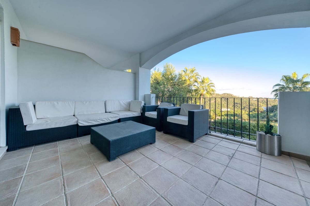 3 slaapkamer Appartement te koop in La Quinta met zwembad garage - € 587.000 (Ref: 9405782)