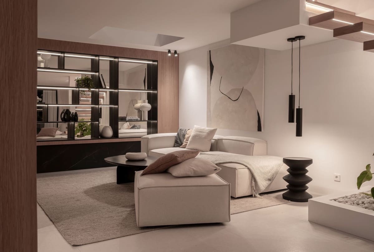 5 makuuhuone Huvila myytävänä paikassa Nueva Andalucia mukana uima-altaan 
autotalli - 2 149 000 € (Ref: 9405784)