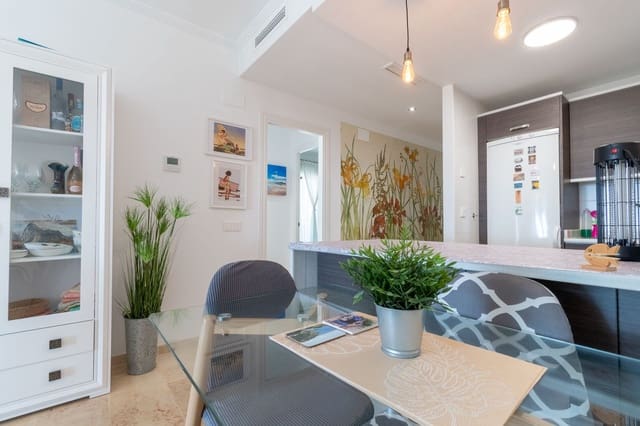 3 bedroom Apartment for sale in La Duquesa / Puerto de la Duquesa, Manilva with pool garage - € 230,000 (Ref: 9409685)