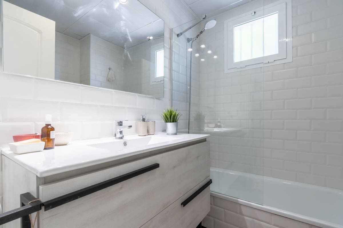 3 camera da letto Appartamento in vendita in La Duquesa / Puerto de la Duquesa con piscina garage - 230.000 € (Rif: 9409685)