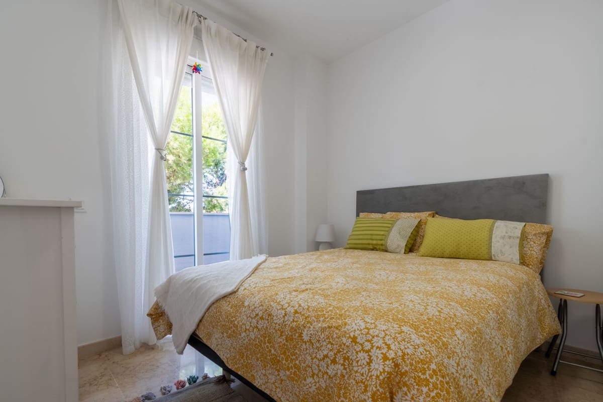 3 camera da letto Appartamento in vendita in La Duquesa / Puerto de la Duquesa con piscina garage - 230.000 € (Rif: 9409685)