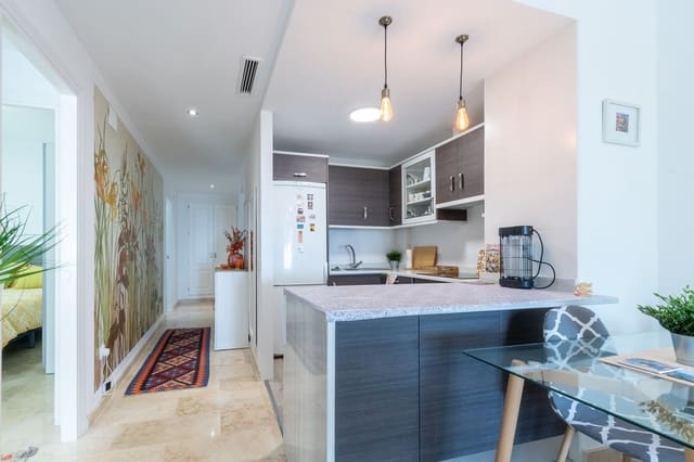 3 slaapkamer Appartement te koop in La Duquesa / Puerto de la Duquesa, Manilva met zwembad garage - € 230.000 (Ref: 9409685)