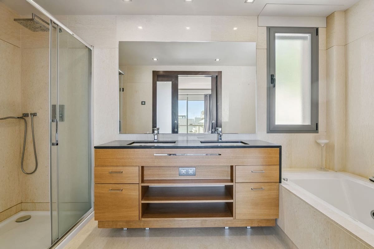 2 quarto Apartamento para venda em Marbella com piscina garagem - 675 000 € (Ref: 9409852)