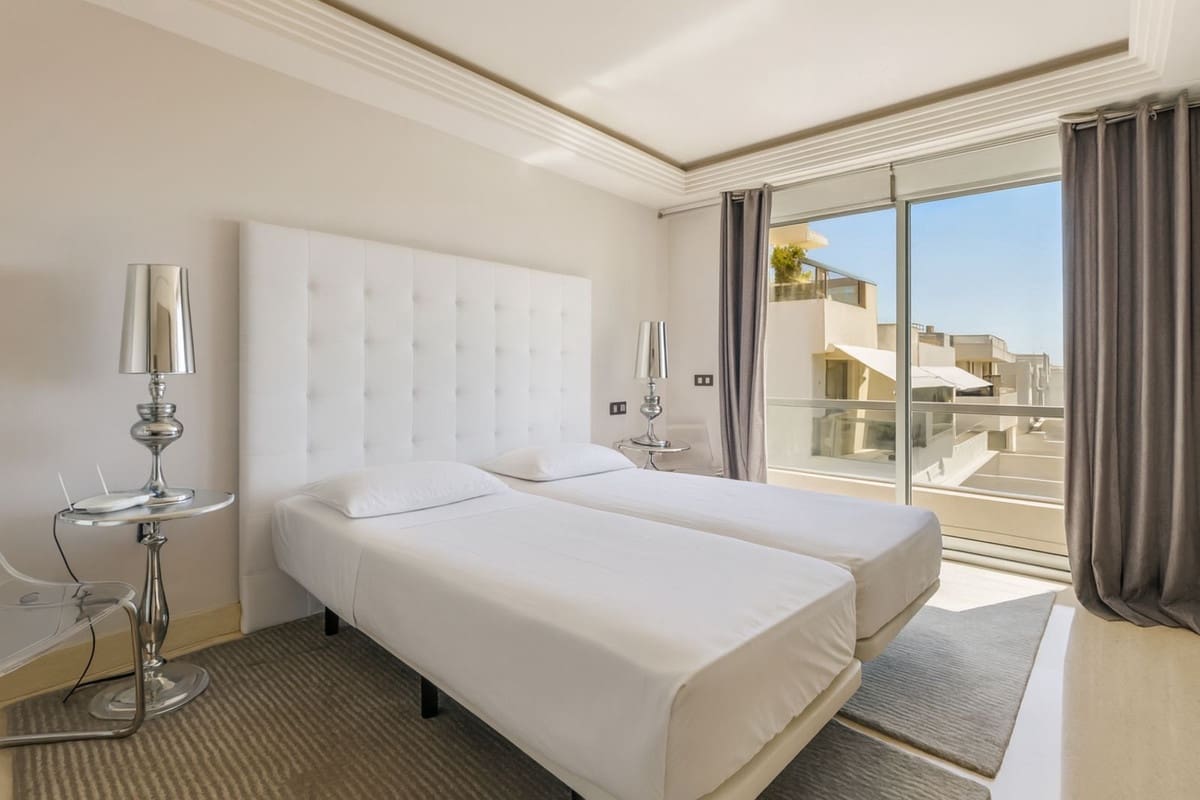 2 quarto Apartamento para venda em Marbella com piscina garagem - 675 000 € (Ref: 9409852)