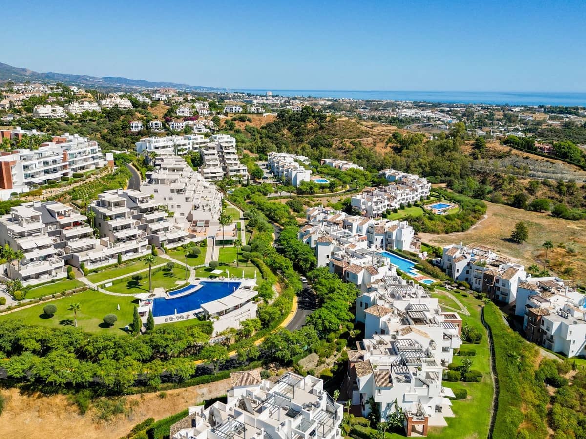 2 soveværelse Lejlighed til salg i Marbella med swimmingpool garage - € 675.000 (Ref: 9409852)