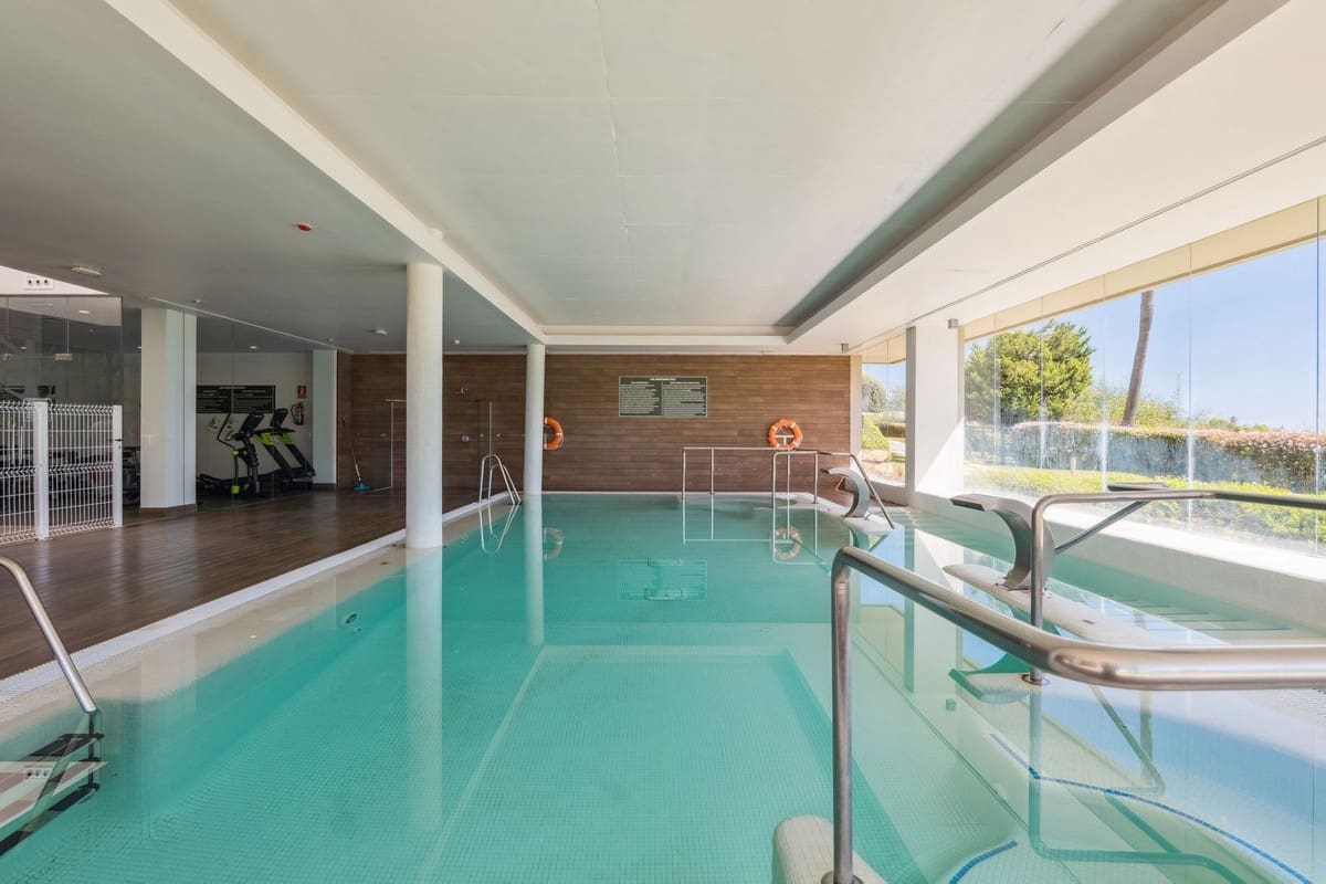 2 chambre Appartement à vendre à Marbella avec piscine garage - 675 000 € (Ref: 9409852)