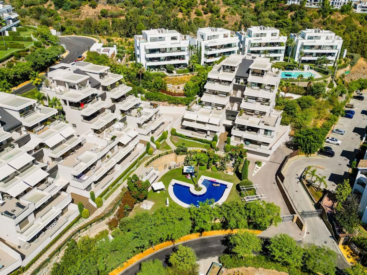 2 chambre Appartement à vendre à Marbella avec piscine garage - 675 000 € (Ref: 9409852)