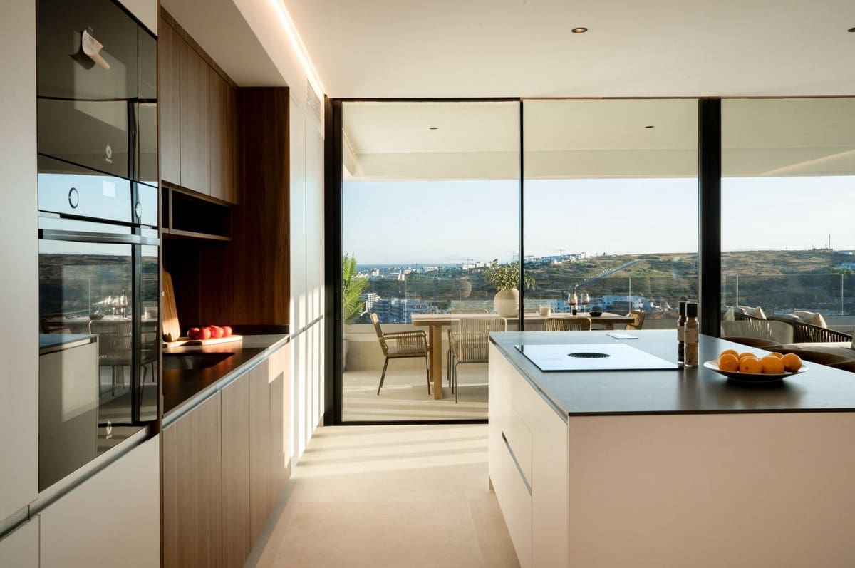 3 bedroom Apartment for sale in Estepona with garage - € 975,000 (Ref: 9409982)