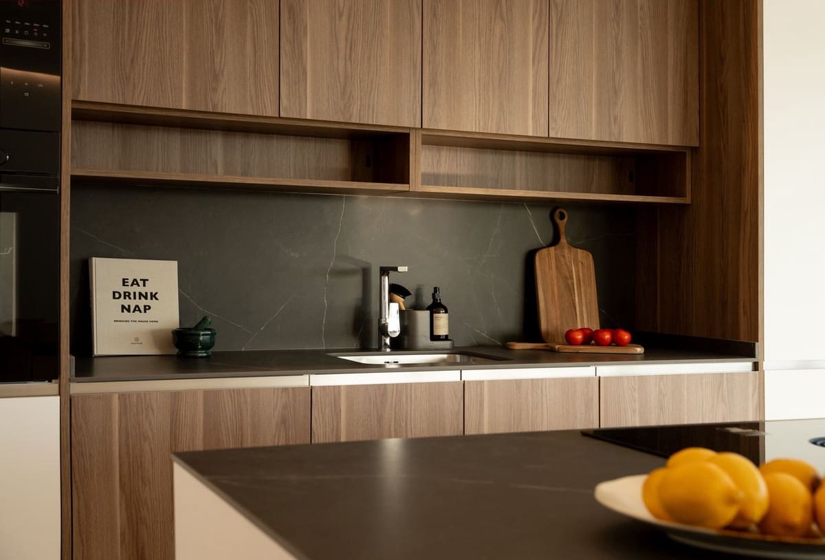 3 bedroom Apartment for sale in Estepona with garage - € 975,000 (Ref: 9409982)