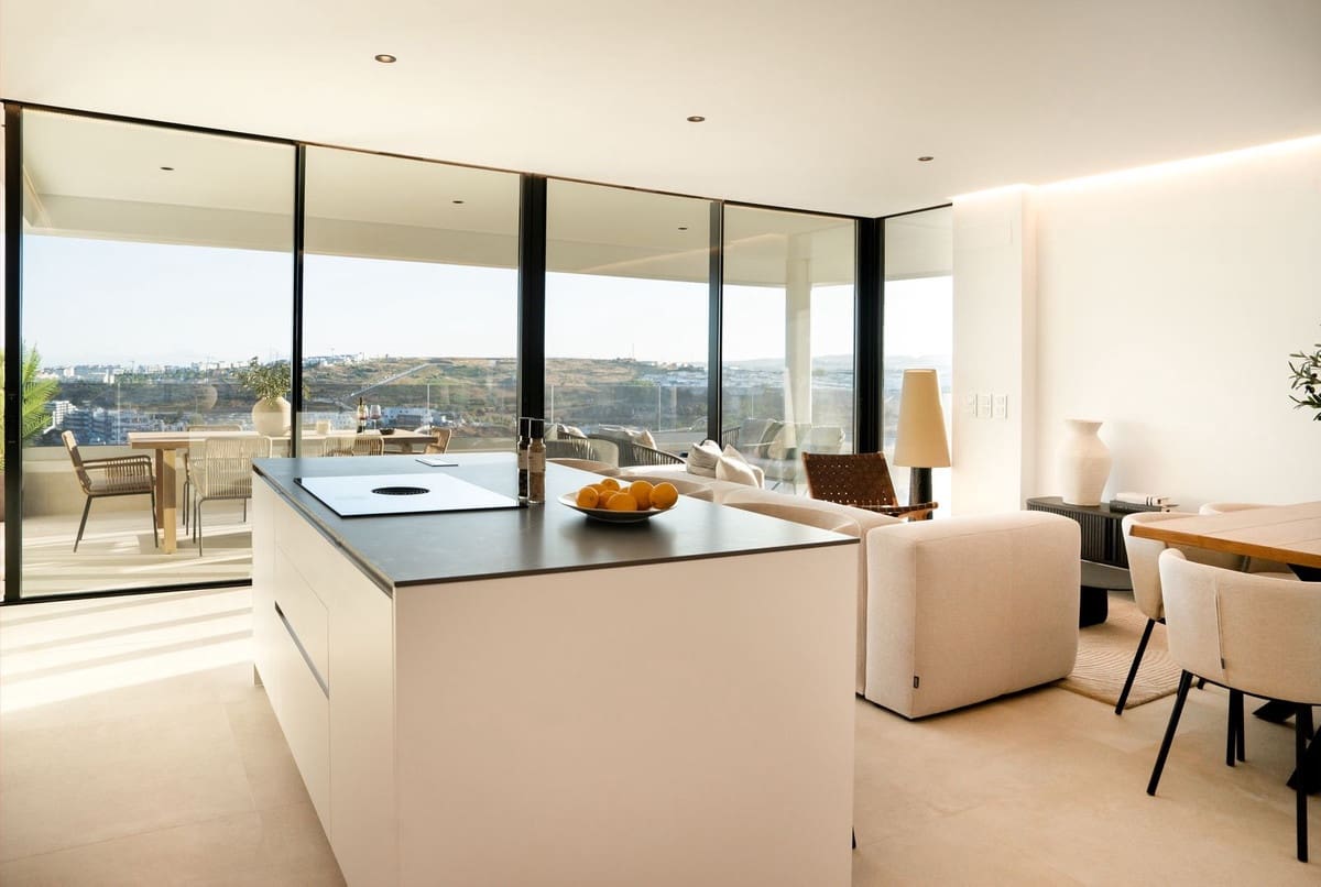 3 bedroom Apartment for sale in Estepona with garage - € 975,000 (Ref: 9409982)