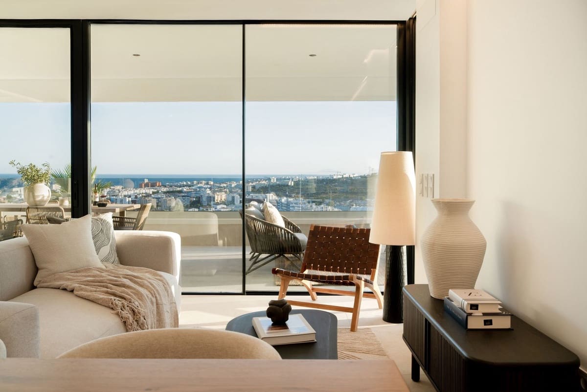 3 bedroom Apartment for sale in Estepona with garage - € 975,000 (Ref: 9409982)