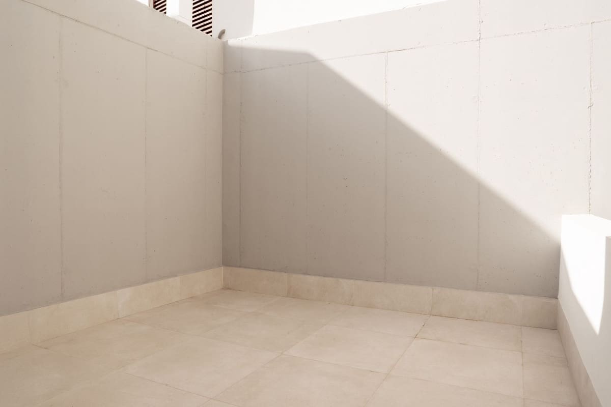 3 bedroom Apartment for sale in Estepona with garage - € 975,000 (Ref: 9409982)