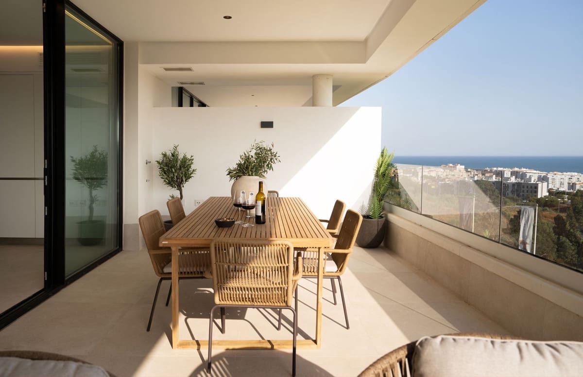 3 makuuhuone Huoneisto myytävänä paikassa Estepona mukana 
autotalli - 975 000 € (Ref: 9409982)