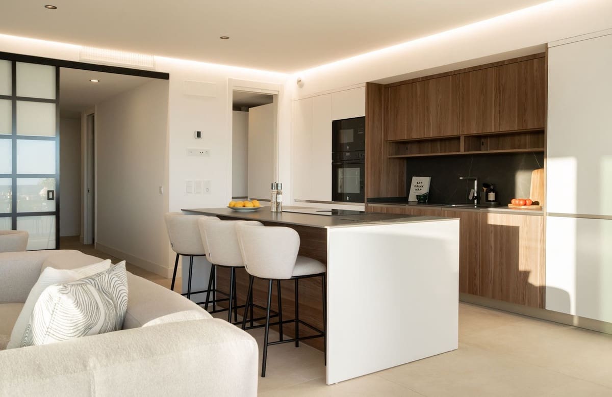 3 makuuhuone Huoneisto myytävänä paikassa Estepona mukana 
autotalli - 975 000 € (Ref: 9409982)