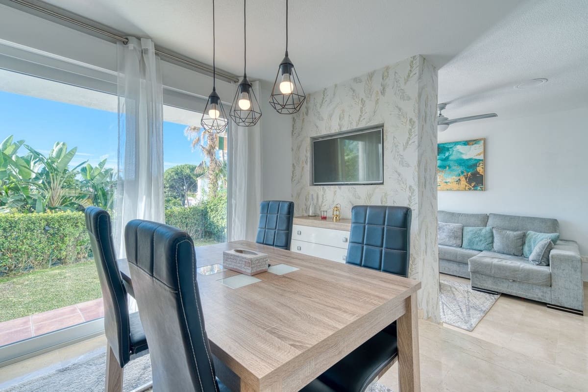 3 quarto Casa em Banda para venda em Estepona com piscina garagem - 499 950 € (Ref: 9412745)