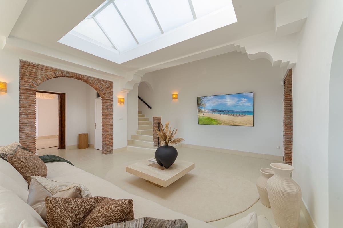 6 camera da letto Villa in vendita in El Madronal con piscina garage - 3.295.000 € (Rif: 9412746)