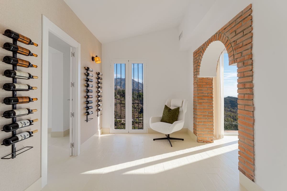 6 camera da letto Villa in vendita in El Madronal con piscina garage - 3.295.000 € (Rif: 9412746)