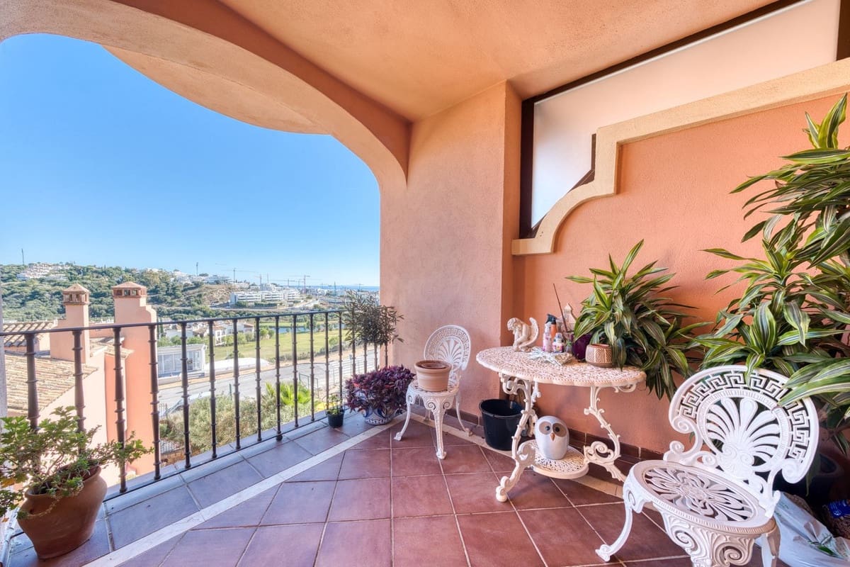 3 bedroom Townhouse for sale in Estepona with pool garage - € 449,000 (Ref: 9415062)