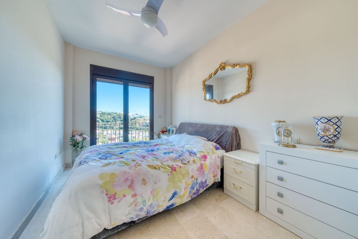 3 bedroom Townhouse for sale in Estepona with pool garage - € 449,000 (Ref: 9415062)