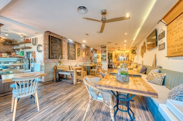 Commerciale in vendita in San Pedro de Alcantara, Marbella - 525.000 € (Rif: 9415495)