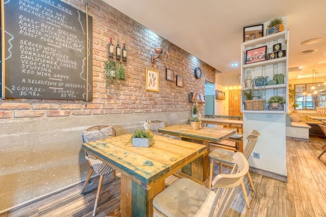 Commerciale in vendita in San Pedro de Alcantara, Marbella - 525.000 € (Rif: 9415495)