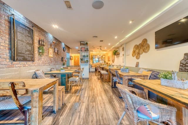 Erhverv til salg i San Pedro de Alcantara, Marbella - € 525.000 (Ref: 9415495)