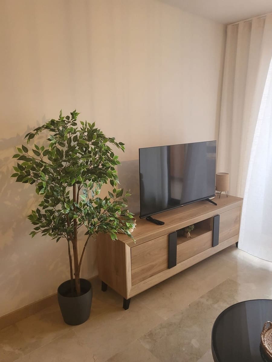 2 camera da letto Appartamento da affittare in La Duquesa / Puerto de la Duquesa con piscina garage - 1.250 € (Rif: 9417616)