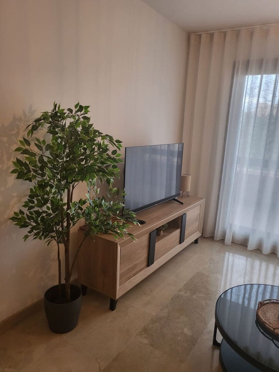 2 camera da letto Appartamento da affittare in La Duquesa / Puerto de la Duquesa con piscina garage - 1.250 € (Rif: 9417616)