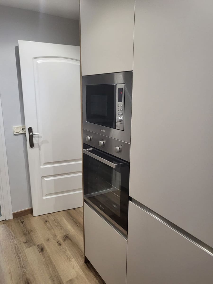 2 camera da letto Appartamento da affittare in La Duquesa / Puerto de la Duquesa con piscina garage - 1.250 € (Rif: 9417616)