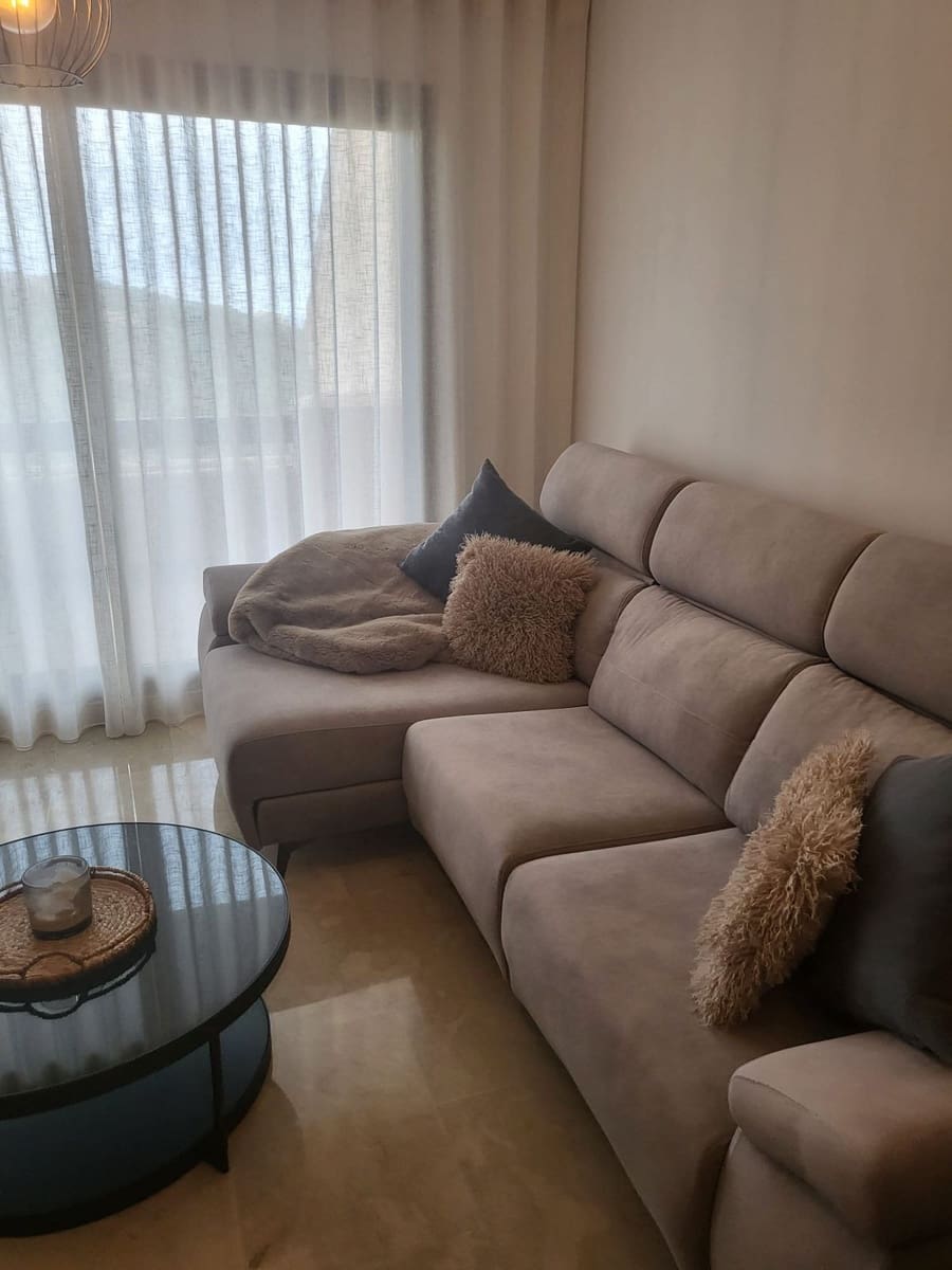 2 bedroom Apartment for holiday rental in La Duquesa / Puerto de la Duquesa with pool garage - € 1,750 (Ref: 9417617)