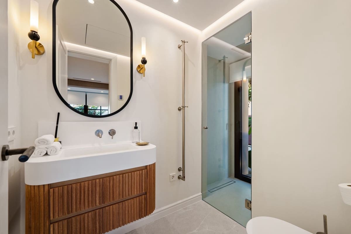 5 sypialnia Willa na sprzedaż w Benahavis z basenem garażem - 6 250 000 € (Ref: 9417618)