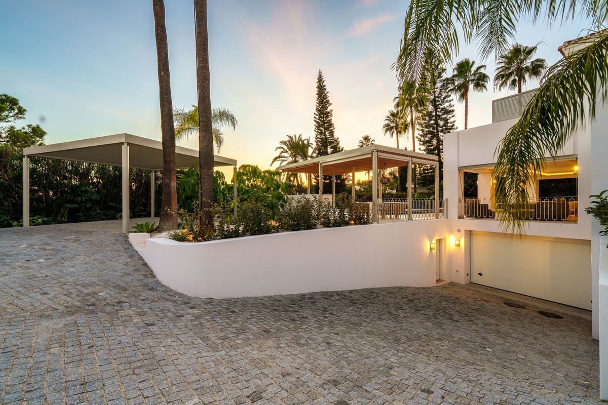 5 sypialnia Willa na sprzedaż w Benahavis z basenem garażem - 6 250 000 € (Ref: 9417618)