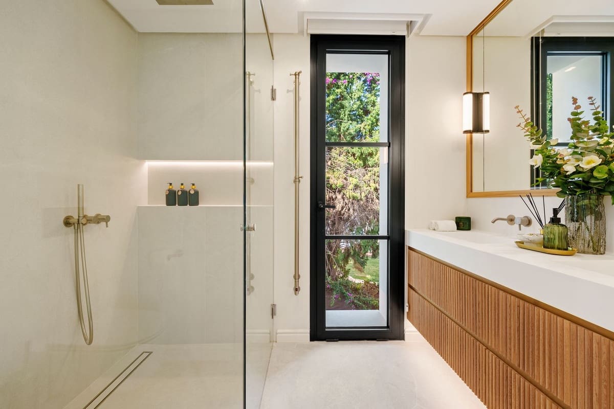 5 soveværelse Villa til salg i Benahavis med swimmingpool garage - € 6.250.000 (Ref: 9417618)