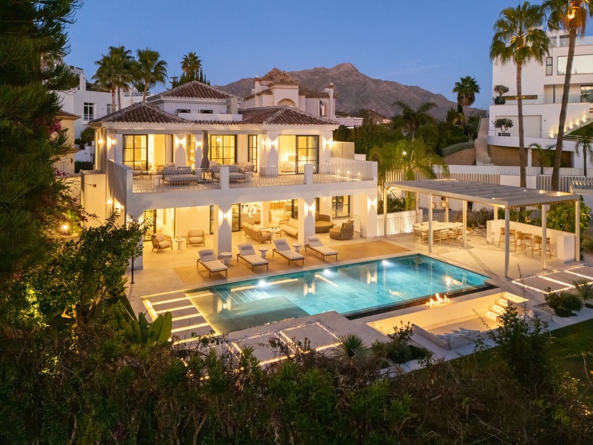 Chalet de 5 habitaciones en Benahavís en venta con piscina garaje - 6.250.000 € (Ref: 9417618)