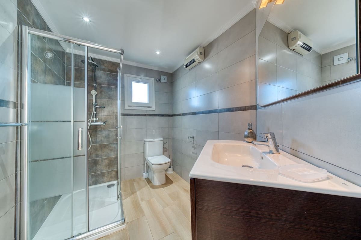 2 slaapkamer Penthouse te koop in Mijas Golf met zwembad garage - € 290.000 (Ref: 9421518)