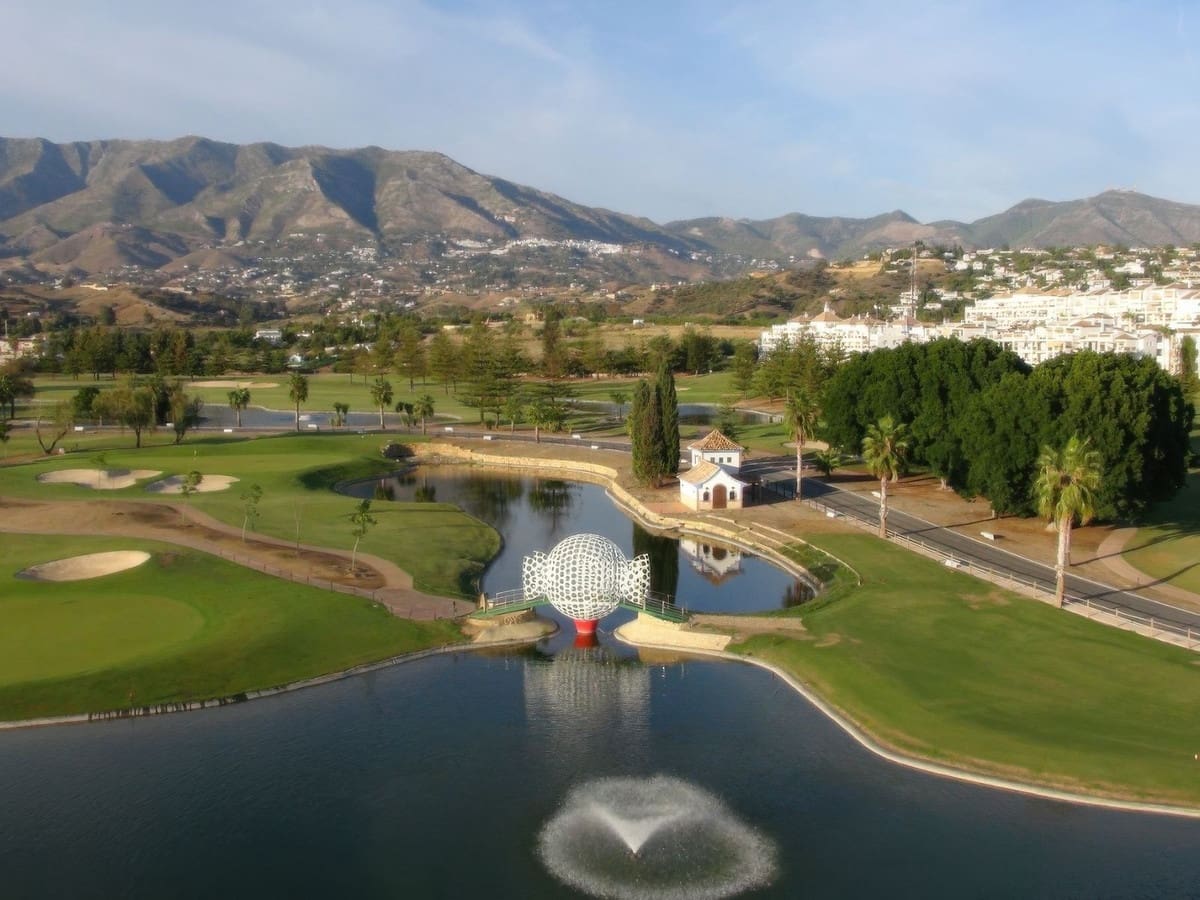 2 slaapkamer Penthouse te koop in Mijas Golf met zwembad garage - € 290.000 (Ref: 9421518)