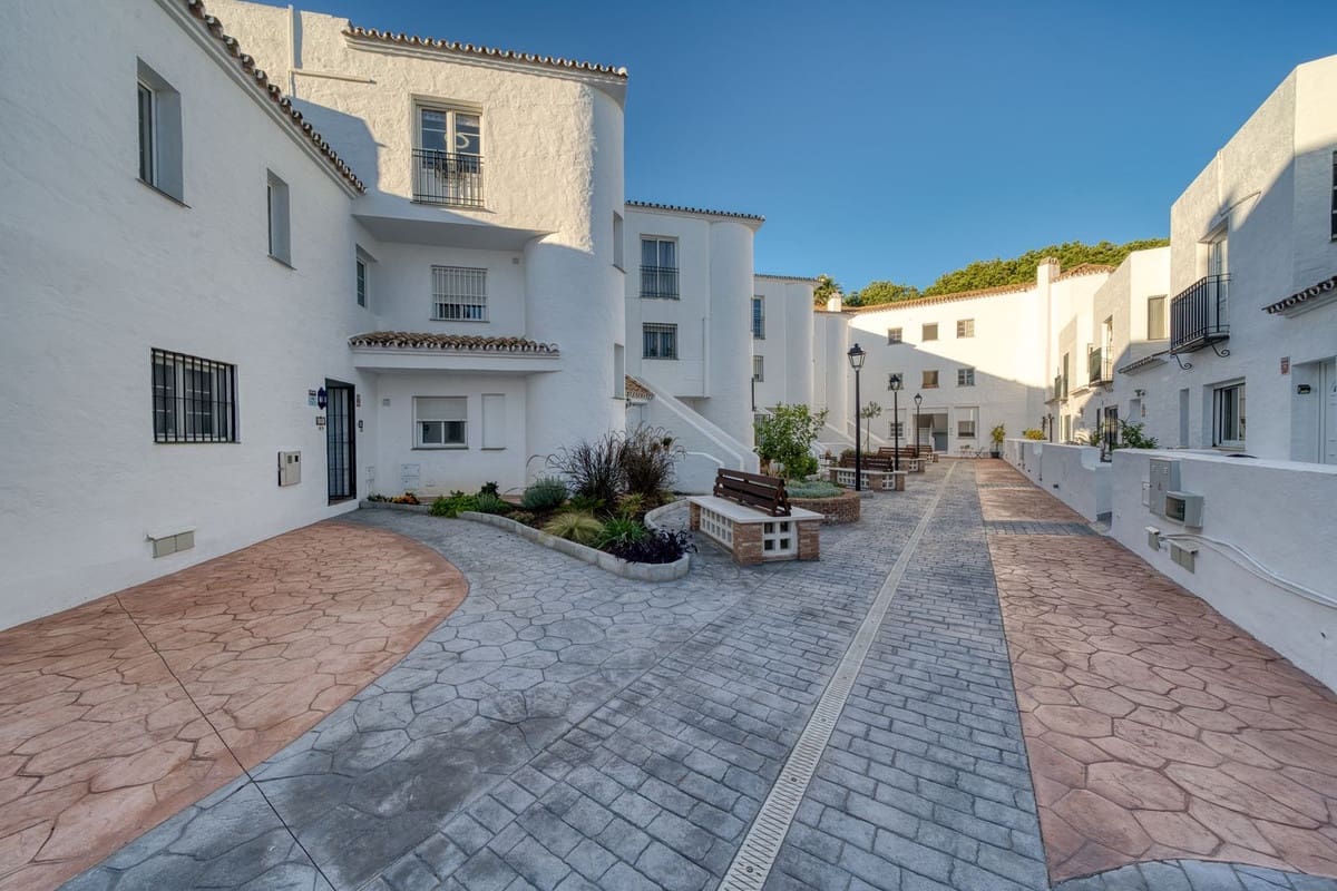 2 slaapkamer Penthouse te koop in Mijas Golf met zwembad garage - € 290.000 (Ref: 9421518)