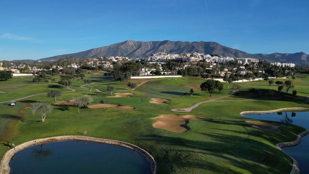 2 soveværelse Penthouse til salg i Mijas Golf med swimmingpool garage - € 290.000 (Ref: 9421518)