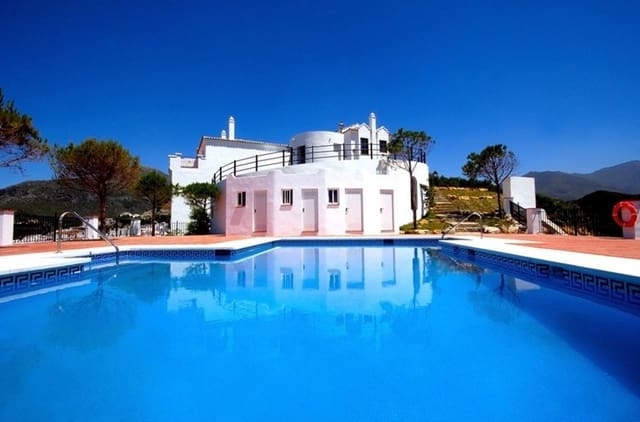 3 sypialnia Dom na sprzedaż w Bahia de Casares, Casares z basenem garażem - 410 000 € (Ref: 9426431)