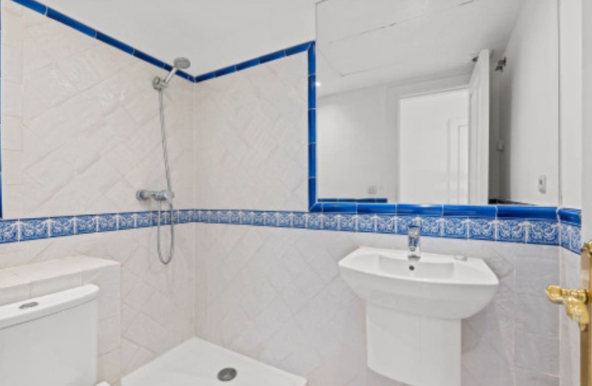 3 bedroom Townhouse for sale in Bahia de Casares with pool garage - € 410,000 (Ref: 9426431)