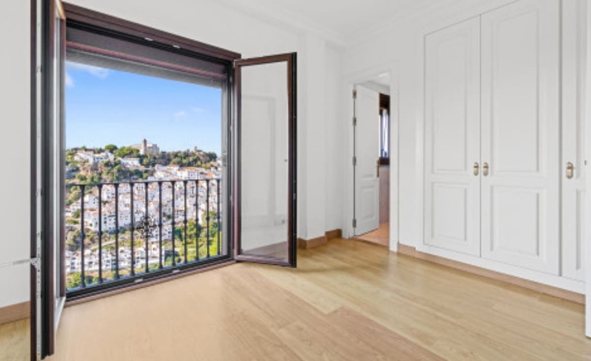 3 sypialnia Dom na sprzedaż w Bahia de Casares z basenem garażem - 410 000 € (Ref: 9426431)