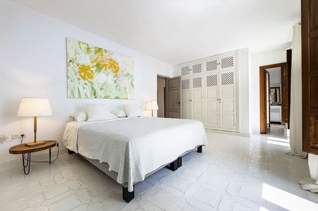 3 soverom Hus til salgs i Golden Mile, Marbella med svømmebasseng - € 1 695 000 (Ref: 9426432)